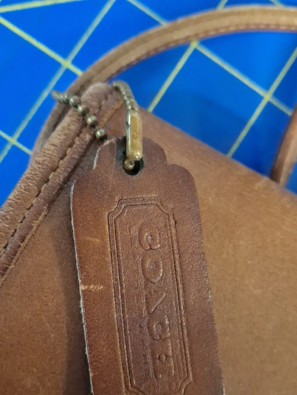 Vintage Coach Brown Leather Crossbody Bag Turn-Lock Brass Closure